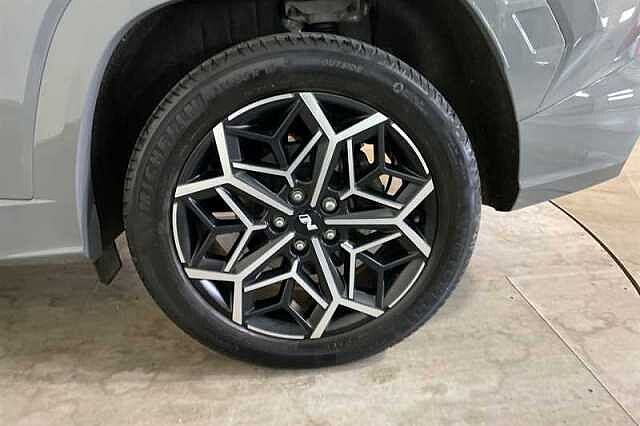 Hyundai TUCSON 1.6 h T-GDi N Line S SUV 5dr Petrol Hybrid Auto Euro 6 (s/s) (230 ps) Grey