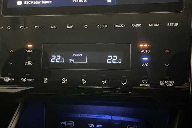 Hyundai TUCSON 1.6 h T-GDi Premium SUV 5dr Petrol Hybrid Auto Euro 6 (s/s) (230 ps) Dark Knight