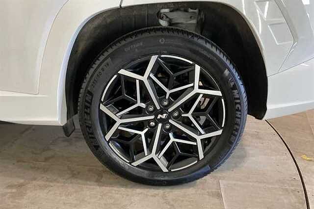 Hyundai TUCSON 1.6 h T-GDi N Line S SUV 5dr Petrol Hybrid Auto Euro 6 (s/s) (230 ps) White