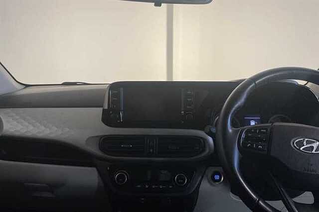 Hyundai i10 1.0 Premium Hatchback 5dr Petrol Auto Euro 6 (s/s) (67 ps)
