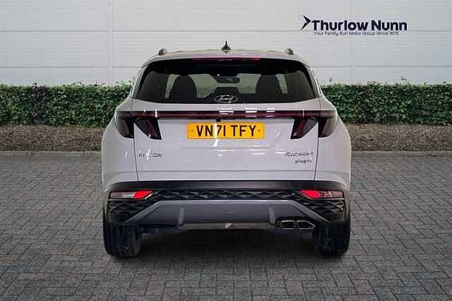 Hyundai TUCSON 1.6 h T-GDi 13.8kWh Premium SUV 5dr Petrol Plug-in Hybrid Auto 4WD Euro 6 (s/s)