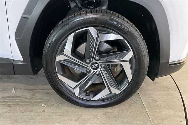 Hyundai TUCSON 1.6 h T-GDi 13.8kWh Premium SUV 5dr Petrol Plug-in Hybrid Auto 4WD Euro 6 (s/s)