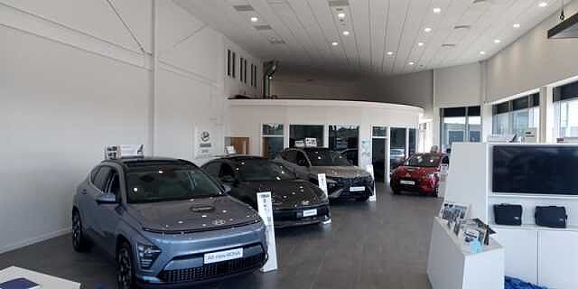 Hyundai SANTA FE 1.6 h T-GDi Ultimate SUV 5dr Petrol Hybrid Auto 4WD Euro 6 (s/s) (230 ps) Silver