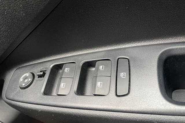 Hyundai i10 1.0 SE Connect Hatchback 5dr Petrol Auto Euro 6 (s/s) (67 ps)