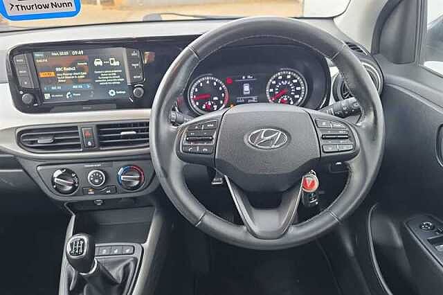 Hyundai i10 1.0 Premium Hatchback 5dr Petrol Manual Euro 6 (s/s) (67 ps)