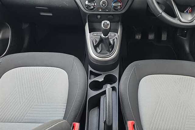 Hyundai i10 1.0 Premium Hatchback 5dr Petrol Manual Euro 6 (s/s) (67 ps)
