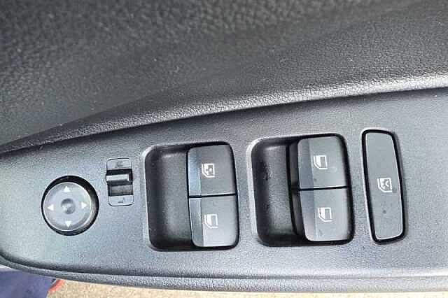 Hyundai i10 1.0 Premium Hatchback 5dr Petrol Manual Euro 6 (s/s) (67 ps)