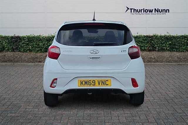 Hyundai i10 1.0 Premium Hatchback 5dr Petrol Manual Euro 6 (s/s) (67 ps)