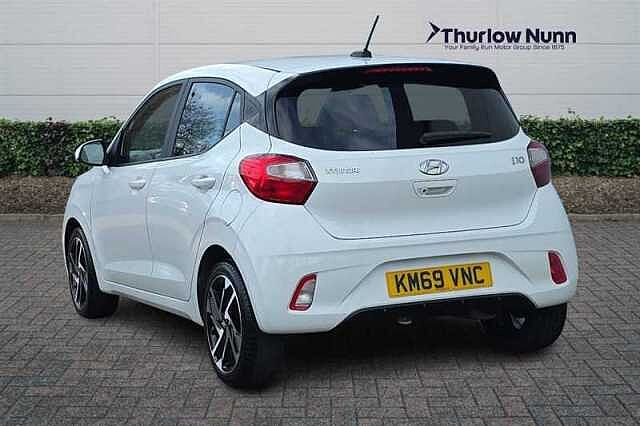 Hyundai i10 1.0 Premium Hatchback 5dr Petrol Manual Euro 6 (s/s) (67 ps)