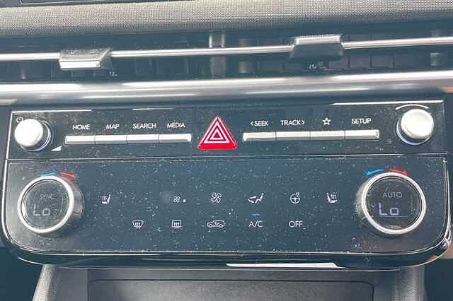 Hyundai TUCSON 1.6 T-GDi Premium SUV 5dr Petrol Manual Euro 6 (s/s) (160 ps) White