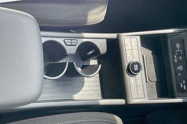Hyundai KONA 65.4kWh N Line SUV 5dr Electric Auto (218 ps)