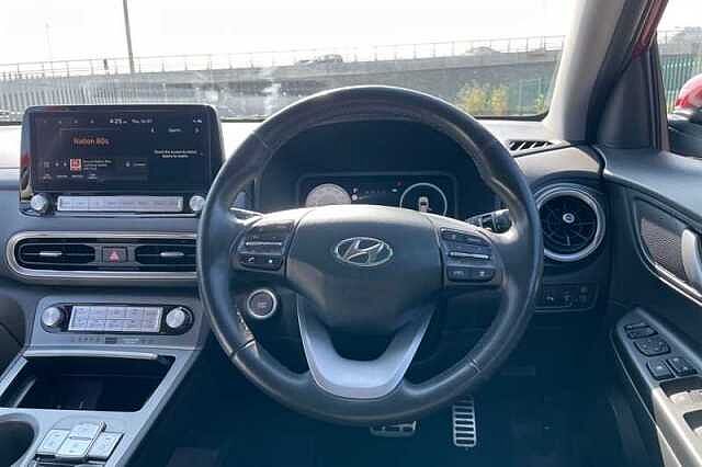 Hyundai KONA 64kWh Premium SUV 5dr Electric Auto (10.5kW Charger) (204 ps) Red
