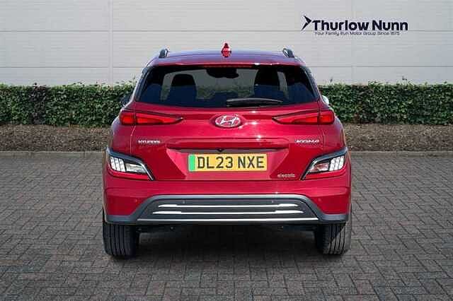 Hyundai KONA 64kWh Premium SUV 5dr Electric Auto (10.5kW Charger) (204 ps) Red