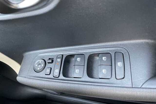 Hyundai INSTER Long Range 49kWh 02 SUV 5dr Electric Auto (115 ps)