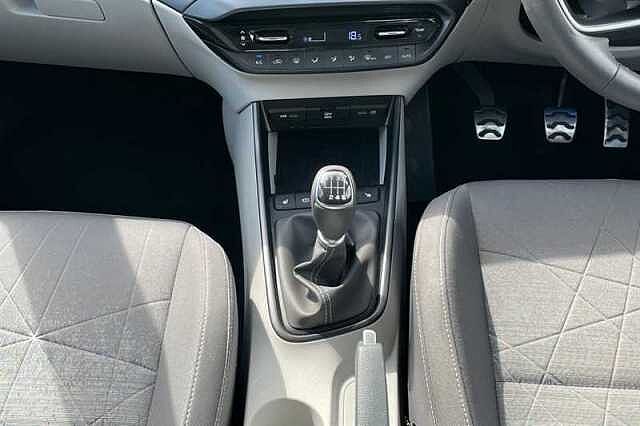 Hyundai BAYON 1.0 T-GDi MHEV Ultimate SUV 5dr Petrol Hybrid Manual Euro 6 (s/s) (120 ps)