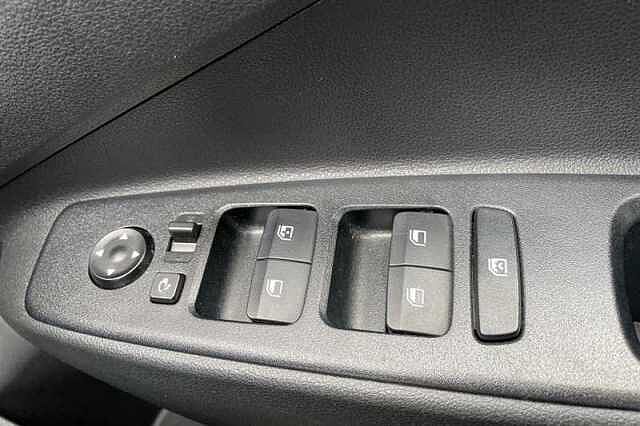 Hyundai i10 1.0 Premium Hatchback 5dr Petrol Auto Euro 6 (s/s) (63 ps)