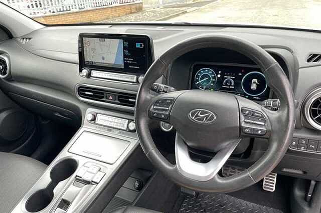Hyundai KONA 64kWh Ultimate SUV 5dr Electric Auto (10.5kW Charger) (204 ps)
