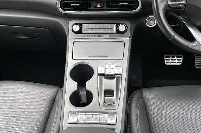 Hyundai KONA 64kWh Ultimate SUV 5dr Electric Auto (10.5kW Charger) (204 ps)