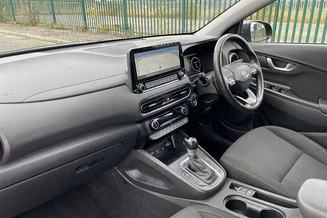 Hyundai KONA 1.6 h-GDi Premium SUV 5dr Petrol Hybrid DCT Euro 6 (s/s) (141 ps)