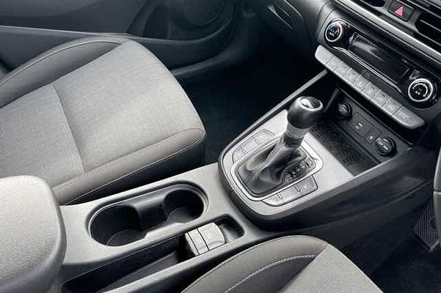 Hyundai KONA 1.6 h-GDi Premium SUV 5dr Petrol Hybrid DCT Euro 6 (s/s) (141 ps)