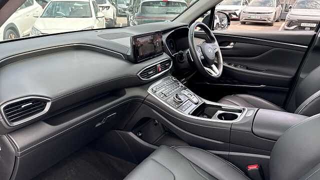 Hyundai SANTA FE ULTIMATE 1.6 TGDi Hybrid  4WD Auto Estate