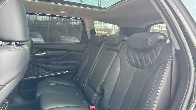 Hyundai SANTA FE ULTIMATE 1.6 TGDi Hybrid  4WD Auto Estate