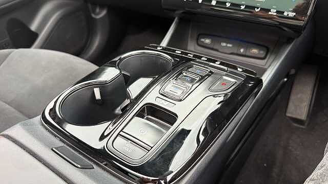 Hyundai TUCSON TUCSON HEV NLINE S 230PS A/T 22 SHIMMERING SILVER