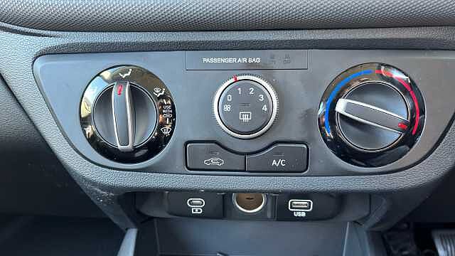 Hyundai i10 1.0 [63] Advance 5dr Auto [Nav]