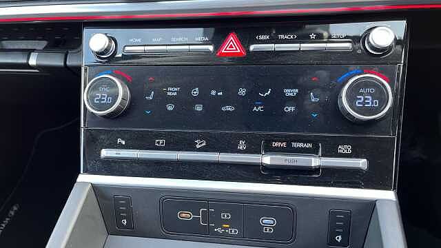 Hyundai SANTA FE 1.6 TGDi Plug-in Hybrid Ultimate 5dr 4WD Auto