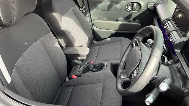 Hyundai INSTER 85kW 02 49kWh 5dr Auto Abyss Black