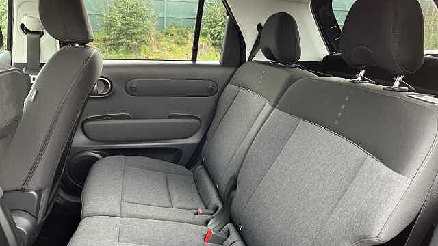 Hyundai INSTER 85kW 02 49kWh 5dr Auto Abyss Black