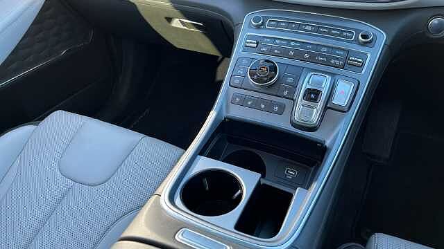 Hyundai SANTA FE 1.6 TGDi Hybrid Ultimate = LUX 5dr 4WD Auto White Cream