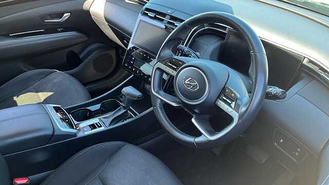 Hyundai TUCSON 1.6 TGDi 48V MHD Premium 5dr 2WD DCT PHANTOM BLACK