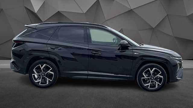 Hyundai TUCSON 1.6T Hybrid HEV N Line S 5dr 4WD Auto Abyss Black