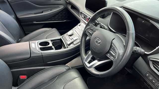 Hyundai SANTA FE SANTA FE HEV ULT 1.6 TGDI 4WD A/T MY22 TYPHOON SILVER