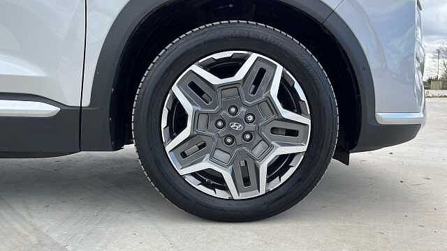 Hyundai SANTA FE SANTA FE HEV ULT 1.6 TGDI 4WD A/T MY22 TYPHOON SILVER