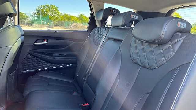 Hyundai Santa Fe Hybrid SANTA FE PHEV ULTIMATE 1.6T A/T 4WD MY23