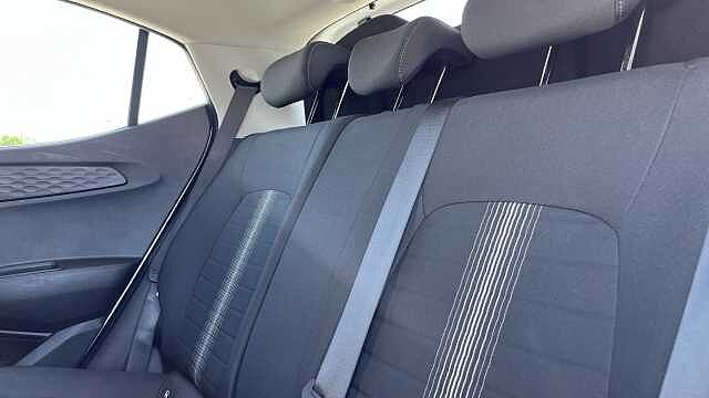 Hyundai i10 1.0 [63] Advance 5dr Auto [Nav]