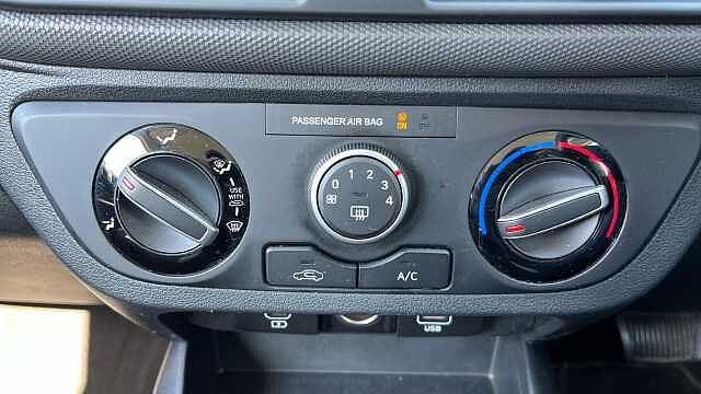 Hyundai i10 1.0 [63] Advance 5dr Auto [Nav]