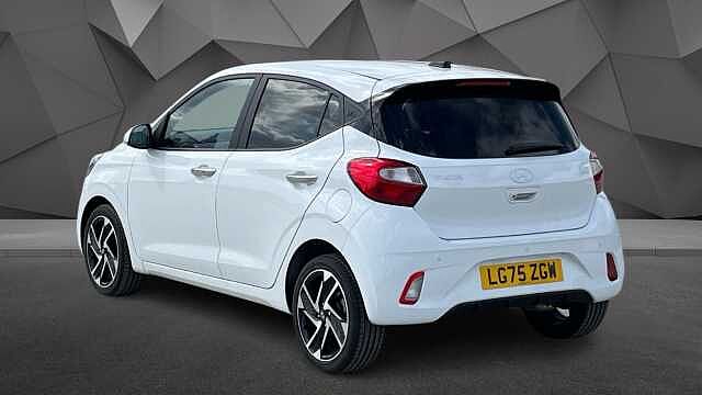 Hyundai i10 i10 1.2 Premium Hatchback 5dr Petrol Auto