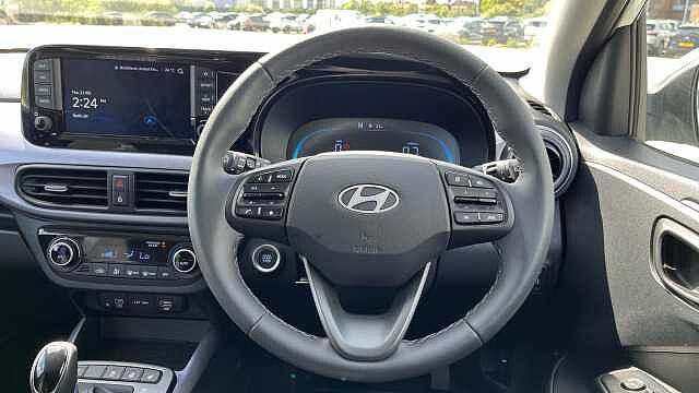 Hyundai i10 i10 1.2 Premium Hatchback 5dr Petrol Auto
