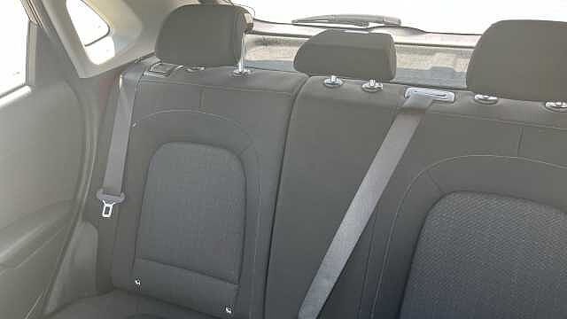 Hyundai KONA 1.6 GDi Hybrid Premium 5dr DCT