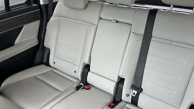 Hyundai SANTA FE 1.6 TGDi 239 Hybrid Ultimate 5dr Auto Blue