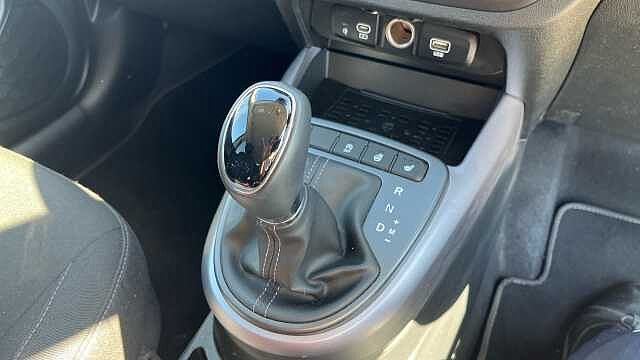 Hyundai i10 1.0 MPi Premium 5dr Auto