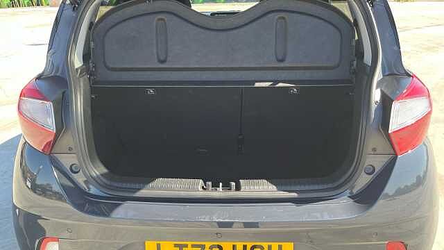 Hyundai i10 1.0 MPi Premium 5dr Auto