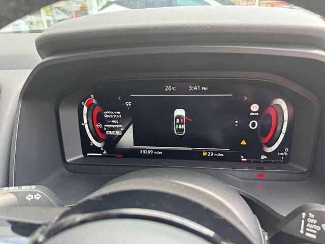 Nissan Qashqai 1.3 DIG-T MHEV N-Connecta Euro 6 (s/s) 5dr