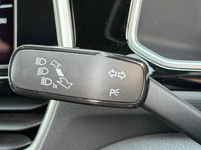 Volkswagen T-Roc 1.5 TSI R-Line DSG Euro 6 (s/s) 5dr