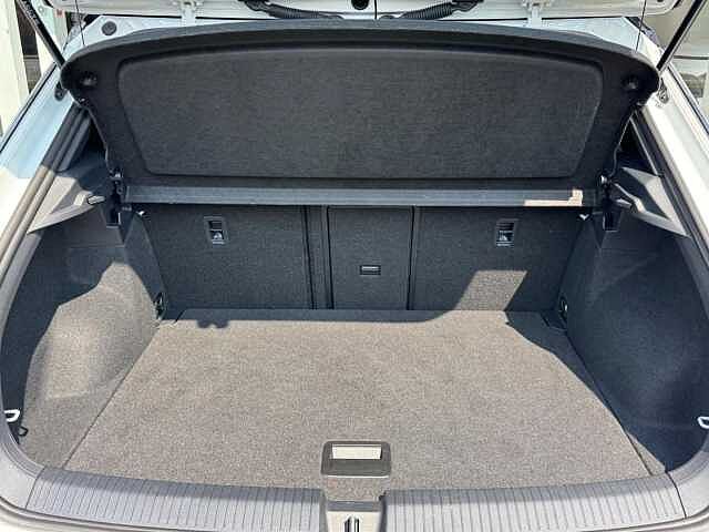 Volkswagen T-Roc 1.5 TSI R-Line DSG Euro 6 (s/s) 5dr