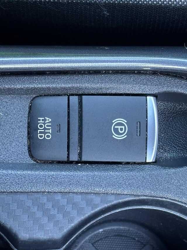 Nissan Juke 1.0 DIG-T N-Connecta DCT Auto Euro 6 (s/s) 5dr