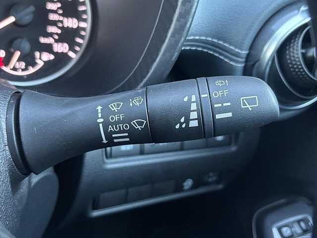 Nissan Juke 1.0 DIG-T N-Connecta DCT Auto Euro 6 (s/s) 5dr